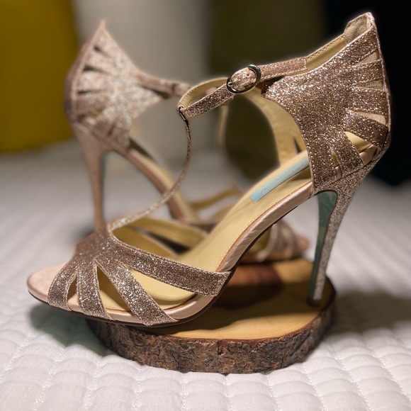 Blue by Betsey Johnson Tee Champagne Glitter Heels Size 9 - Picture 3 of 14